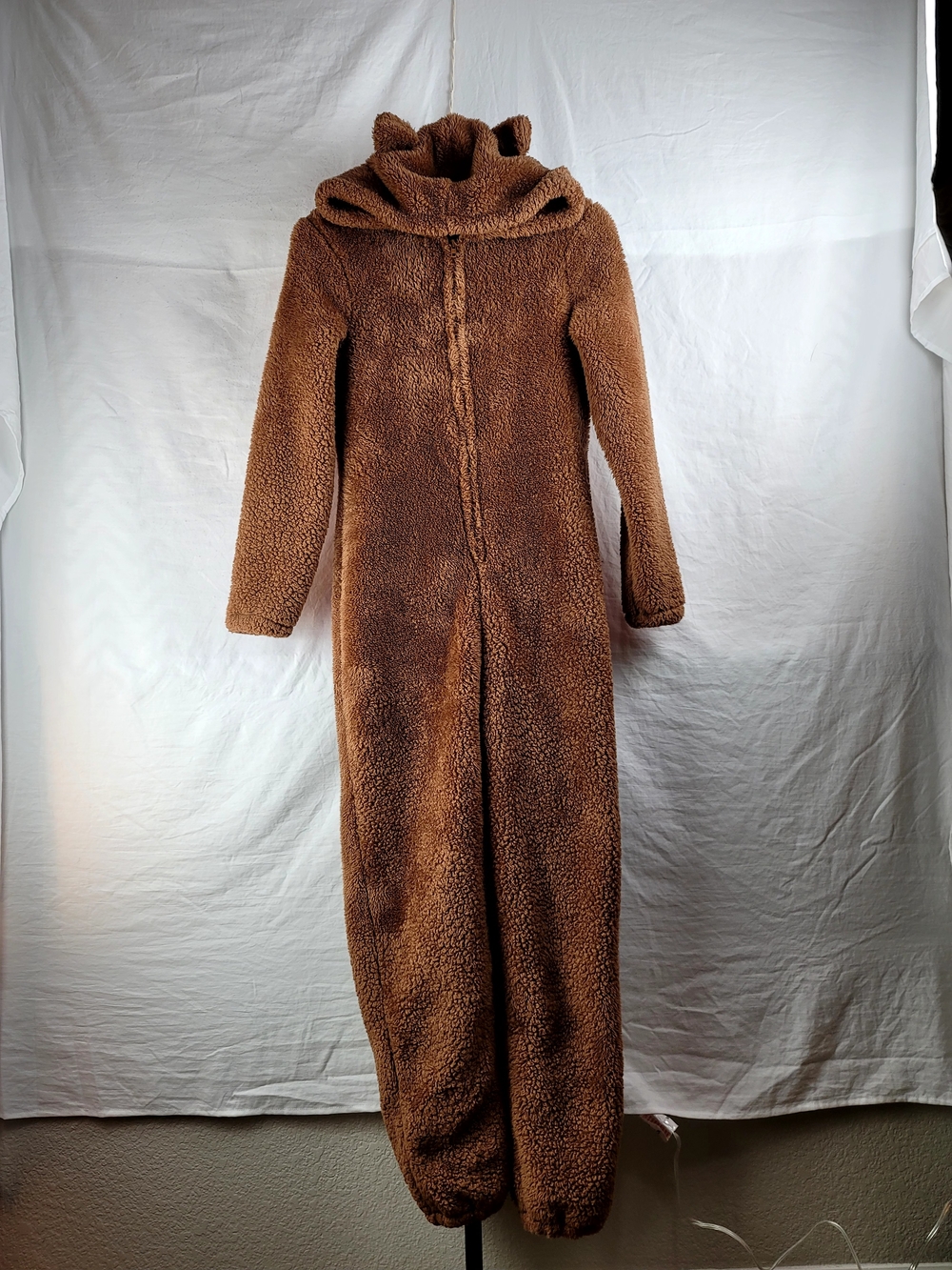 Cozy Brown Fleece Hooded Teddy Bear Onesie Pajamas – Size S (NWOT)